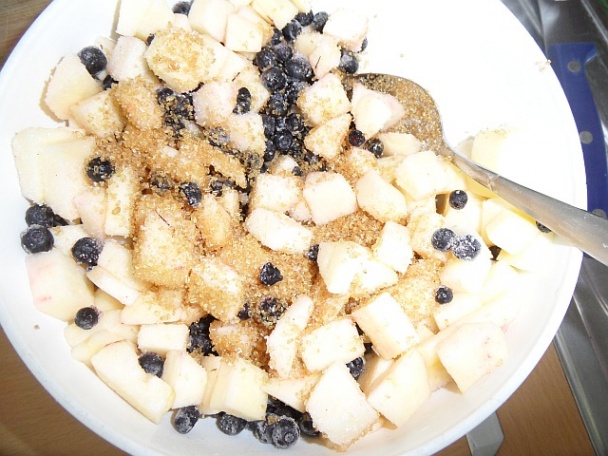 Zapečené ovocie s mandľovou posýpkou (fotorecept) - obrázok 4