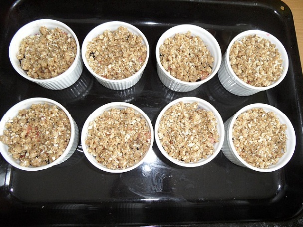 Zapečené ovocie s mandľovou posýpkou (fotorecept) - obrázok 6