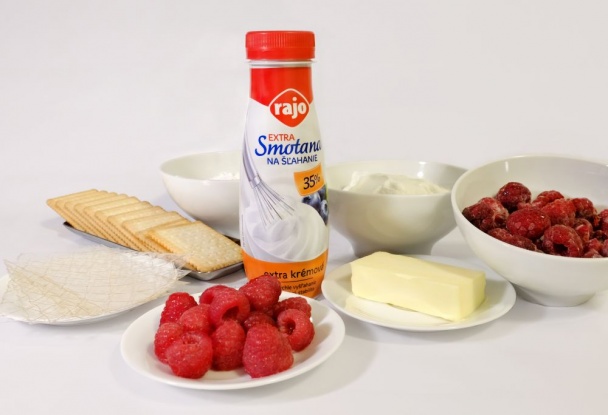 Tvarohová torta s malinami - obrázok 1