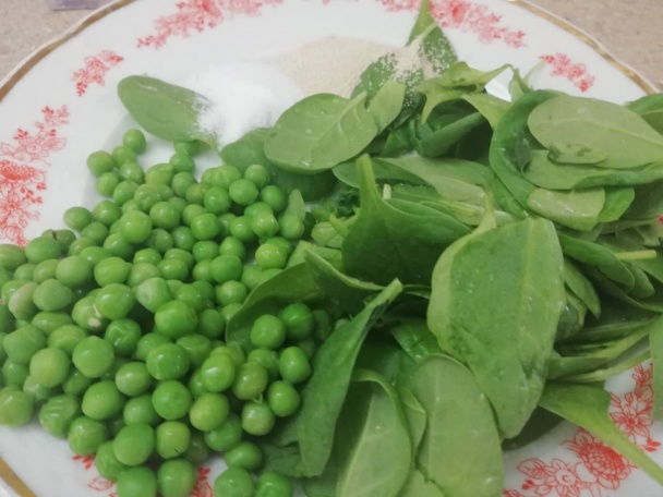 Raw špenátovo-hrášková  - obrázok 1