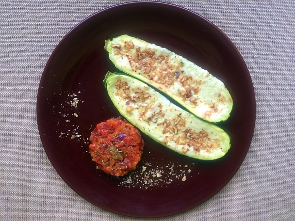Cuketky plnené bryndzovou plnkou s orechami a paradajkový tartar (fotorecept) - obrázok 3