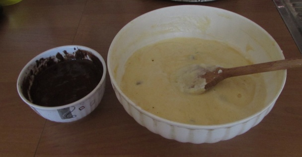 Mramorová bábovka s hrozienkami (fotorecept) - obrázok 1