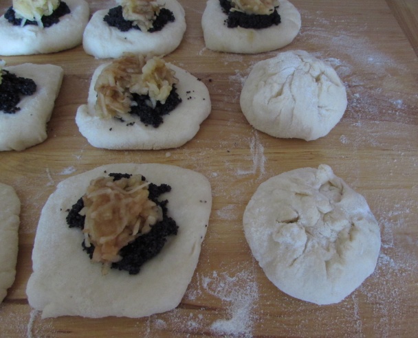 Buchty s makovo-jablkovou plnkou (fotorecept) - obrázok 7