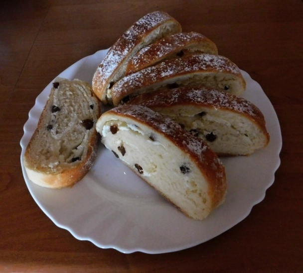 Tvarohový závin s hrozienkami (fotorecept) - obrázok 11