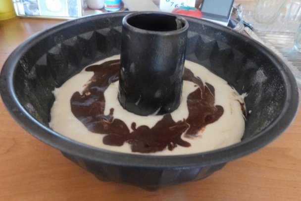 Mramorovaná bábovka s čokoládovou polevou (fotorecept) - obrázok 5