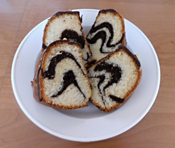Mramorovaná bábovka s čokoládovou polevou (fotorecept) - obrázok 10