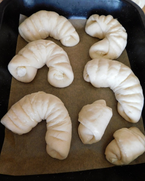 Koláče plnené tvarohovou plnkou (fotorecept) - obrázok 9