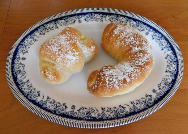 Koláče plnené tvarohovou plnkou (fotorecept) - obrázok 10