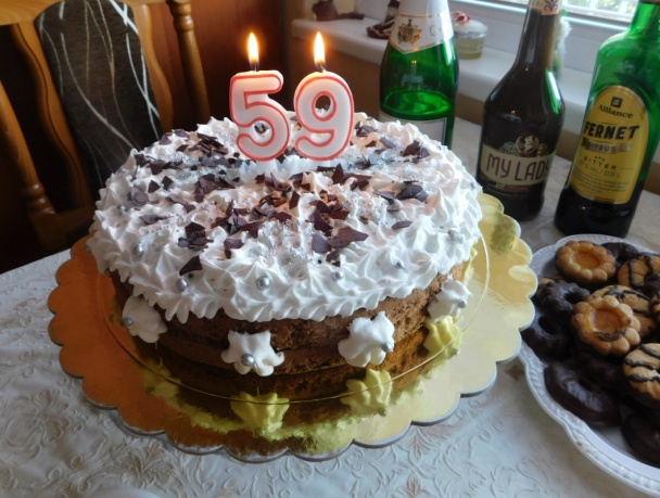 Torta k narodeninám (fotorecept) - obrázok 7