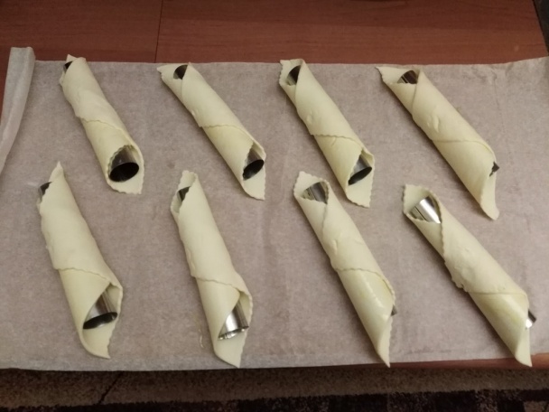 Šatôčky plnené vanilkovým krémom (fotorecept) - obrázok 5