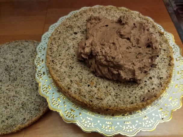 Torta s čokoládovou plnkou k narodeninám (fotorecept) - obrázok 3