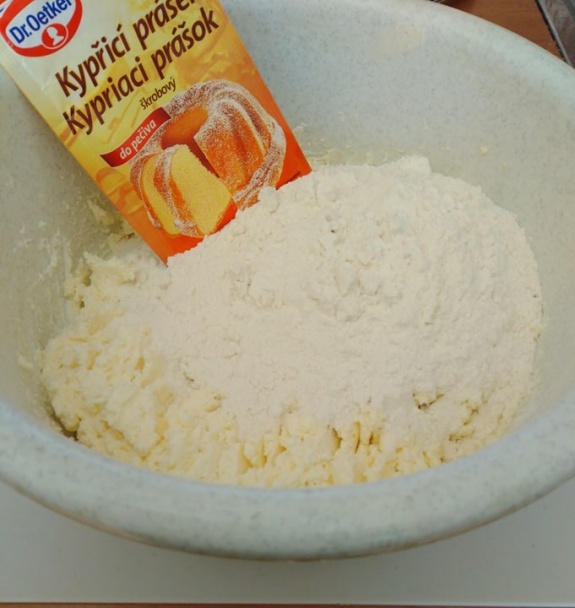 Rožky z tvarohového cesta (fotorecept) - obrázok 3