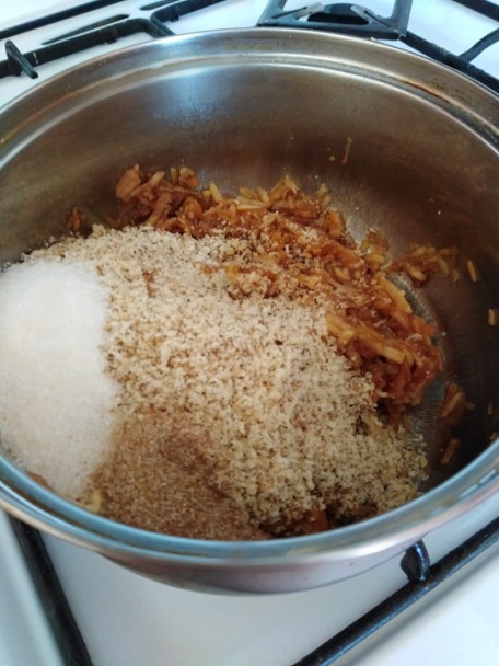 Jablkovo-orechové pité v okrúhlej forme (fotorecept) - obrázok 8