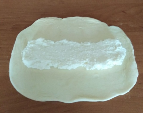 Koláčiky z lístkového cesta plnené tvarohom a hroznom (fotorecept) - obrázok 12