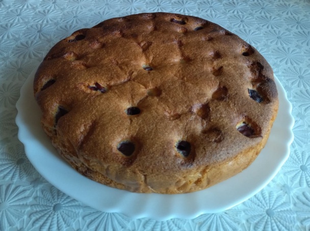 Višňová bublanina v okrúhlej forme - obrázok 2