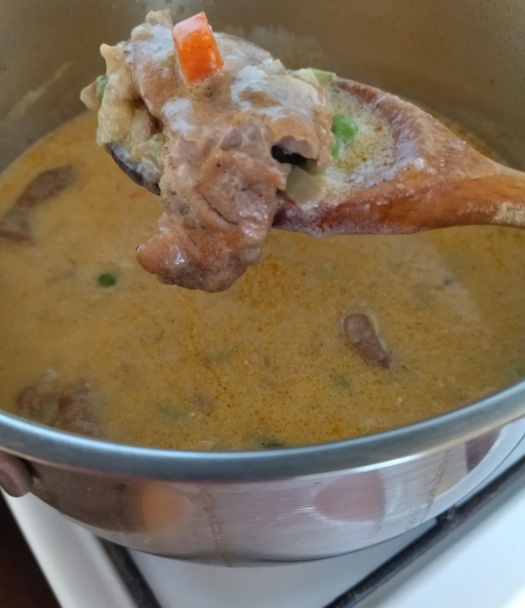 Bravčová krkovička so zeleninou na kyslej smotane (fotorecept) - obrázok 9