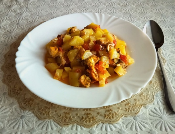 Ochutené zemiaky s kuracími prsami pečené pod alobalom (fotorecept) - obrázok 4