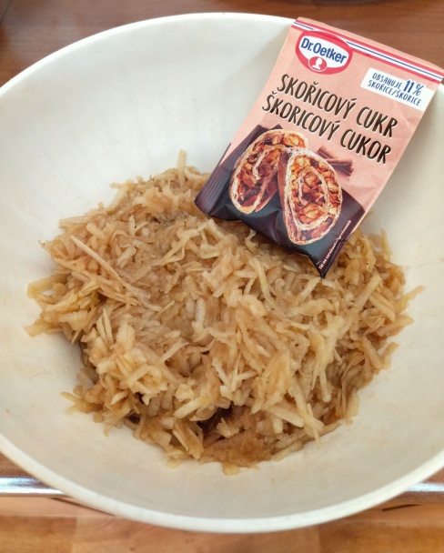 Jablkový závin z obráteného cesta (fotorecept) - obrázok 1