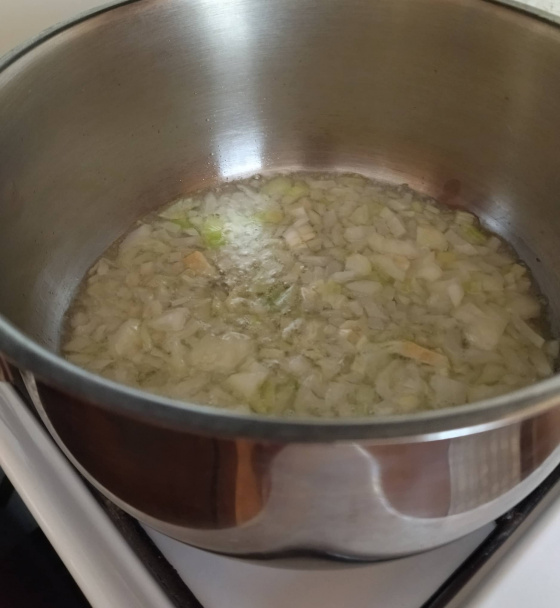 Kuracie stehienka so smotanovou omáčkou (fotorecept) - obrázok 1