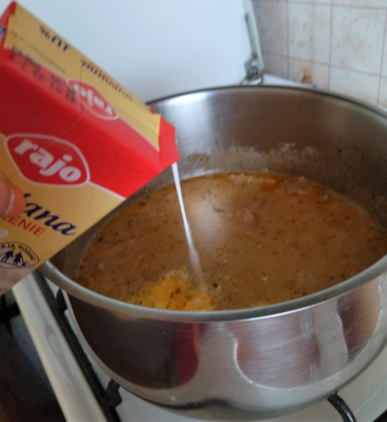 Kuracie stehienka so smotanovou omáčkou (fotorecept) - obrázok 5