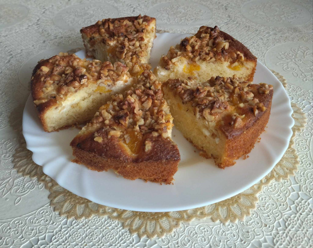 Broskyňovo-tvarohový koláč s orieškami navrchu (fotorecept) - obrázok 9