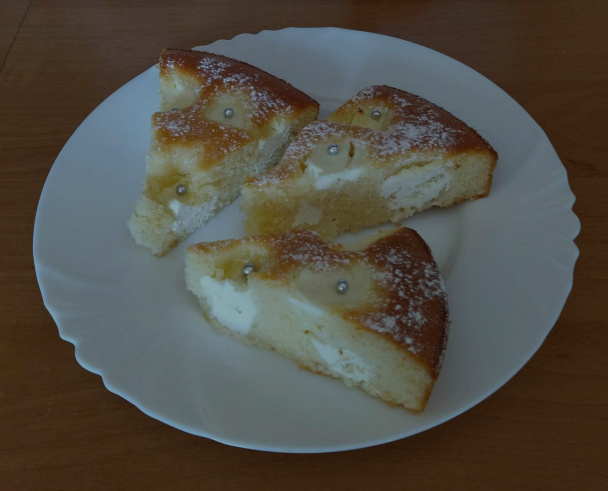 Jednoduchý koláčik s tvarohom - obrázok 4