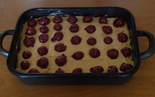 Strúhaný tvarohovo-višňový koláč (fotorecept) - obrázok 7