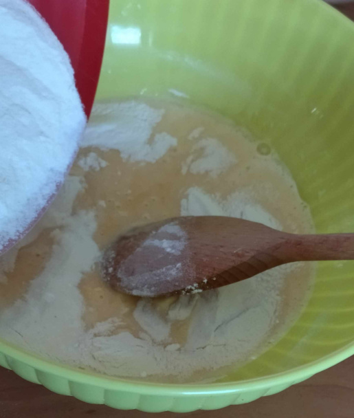 Strúhaný tvarohovo-višňový koláč (fotorecept) - obrázok 8