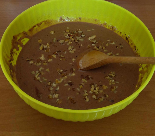 Perníkový koláč s orieškami (fotorecept) - obrázok 3