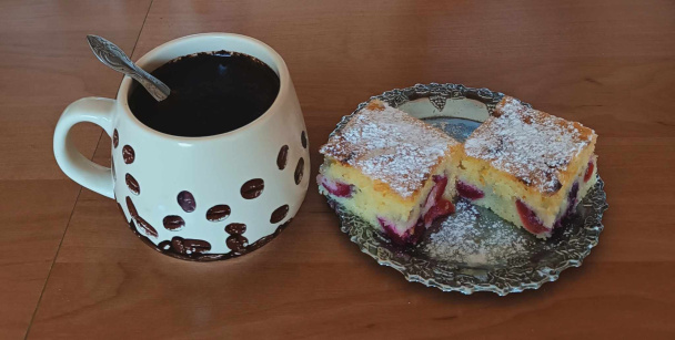 Čerešňová bublanina s pridaním pudingu (fotorecept) - obrázok 8