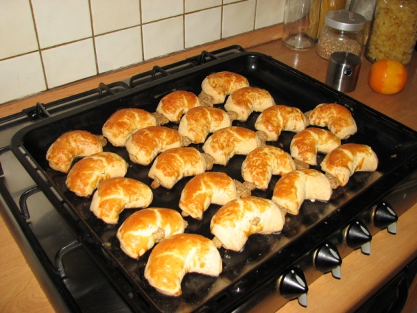 Bratislavské rožky, slávne prešporské bajgle alebo záviny (fotorecept) - obrázok 11
