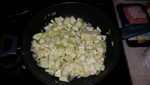 Smotanovo-cuketové cestoviny s lososom - obrázok 1