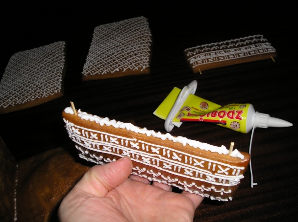 Medovníková chalúpka a medovníčky - obrázok 11