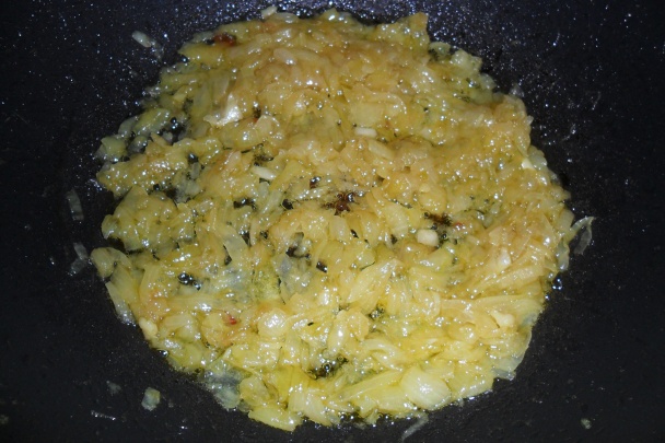 Koláč s karamelizovanou cibuľou (fotorecept) - obrázok 5