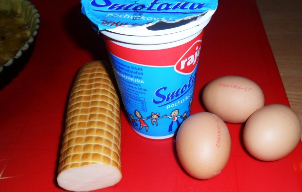 Koláč s karamelizovanou cibuľou (fotorecept) - obrázok 8