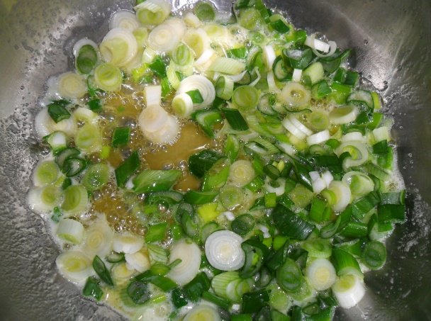 Pšenično - sójové plátky v jablkovo - cibuľkovej omáčke (fotorecept) - obrázok 2