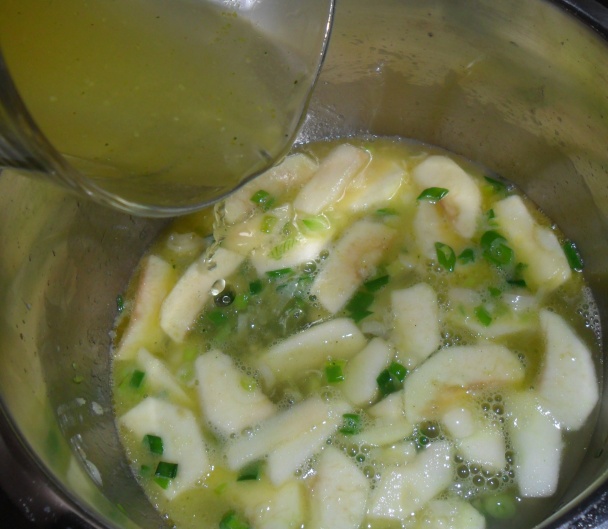 Pšenično - sójové plátky v jablkovo - cibuľkovej omáčke (fotorecept) - obrázok 4