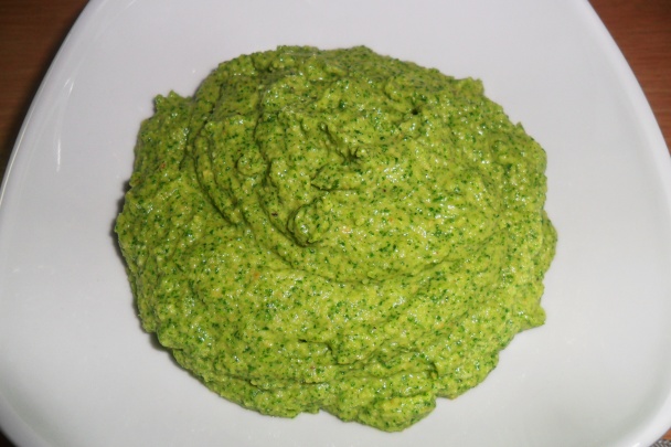 Dvakrát pečené zemiaky s rukolovo - mangoldovým pestom (fotorecept) - obrázok 5