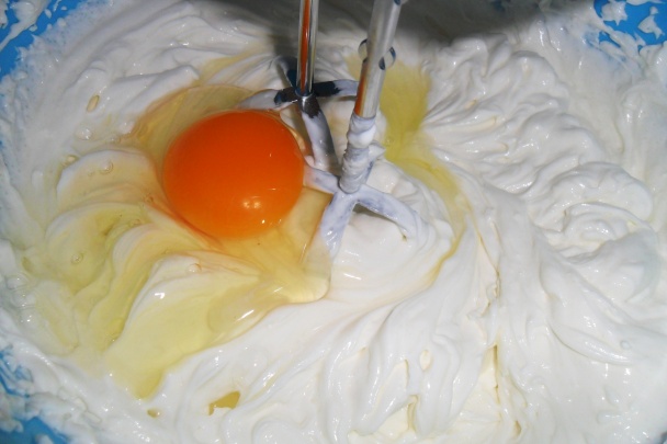 Trojitý čokoládovo- tvarohový koláč (fotorecept) - obrázok 6