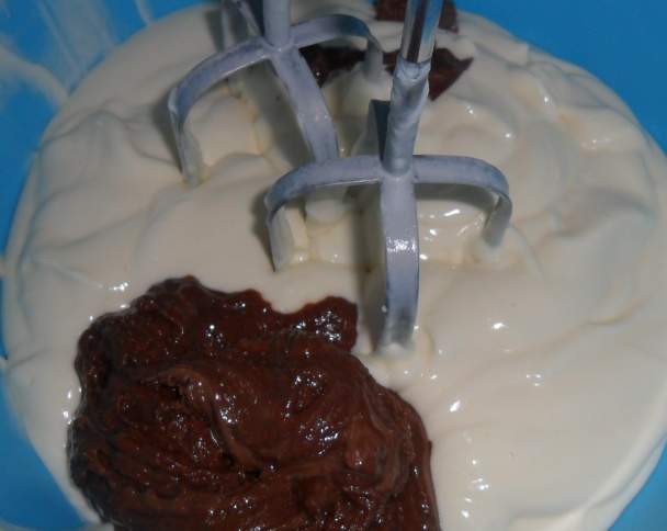 Trojitý čokoládovo- tvarohový koláč (fotorecept) - obrázok 11