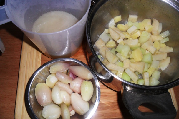 Pšenično - sójové plátky v omáčke z červeného vína (fotorecept) - obrázok 5