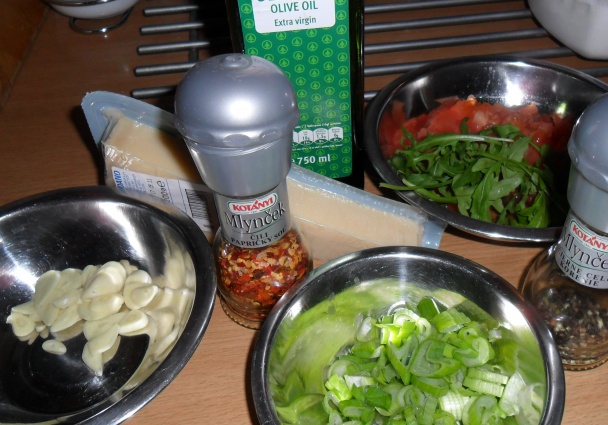 Cestoviny s paradajkami (fotorecept) - obrázok 1