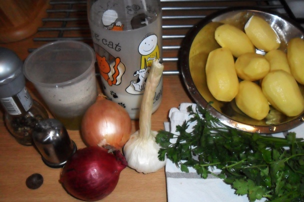 Zapekané zemiaky s cibuľou - ľahšia verzia (fotorecept) - obrázok 1