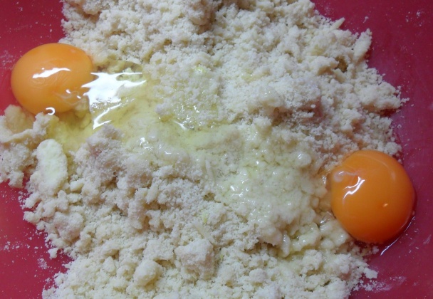 Žĺtkový koláč s vôňou levandule (fotorecept) - obrázok 3