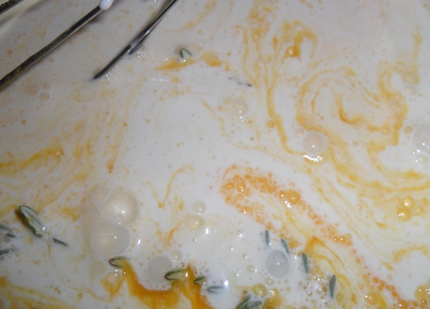 Žĺtkový koláč s vôňou levandule (fotorecept) - obrázok 7