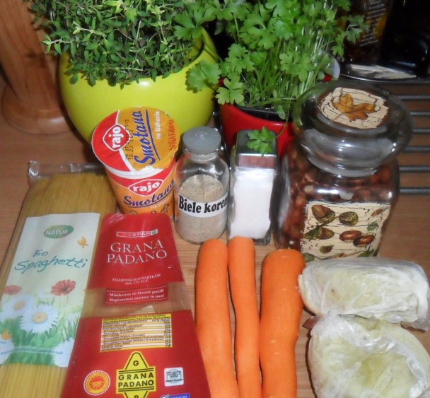 Špagety s mrkvovo- orieškovou omáčkou (fotorecept) - obrázok 1