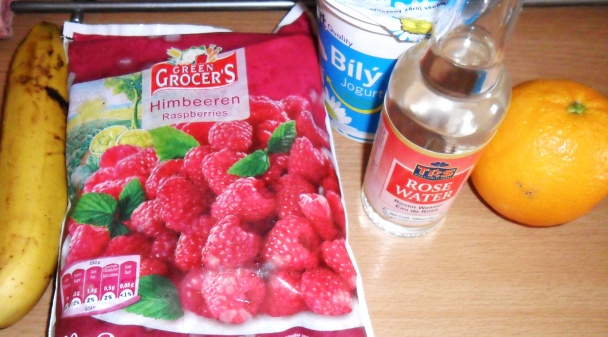 Voňavý malinovo- banánový nanuk (fotorecept) - obrázok 1