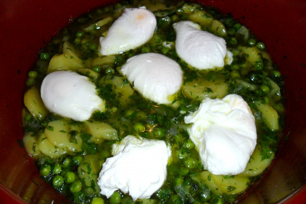 Zemiaky a hrášok so stratenými vajíčkami (fotorecept) - obrázok 10