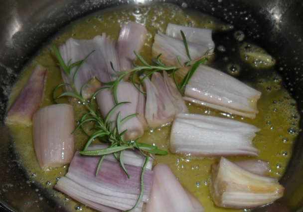 Zemiaky, kuriatka a šalotka s omáčkou z červeného vína (fotorecept) - obrázok 2