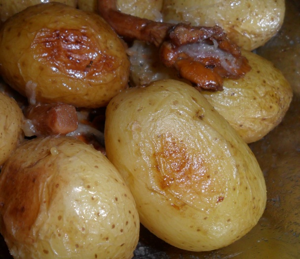 Zemiaky, kuriatka a šalotka s omáčkou z červeného vína (fotorecept) - obrázok 5